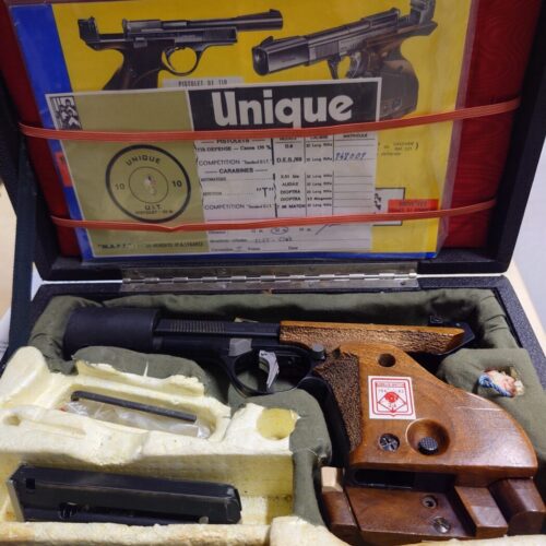 Unique D.E.S/ 69 .22lr pienoispistooli
