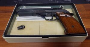 Astra TS-22 .22lr pienoispistooli