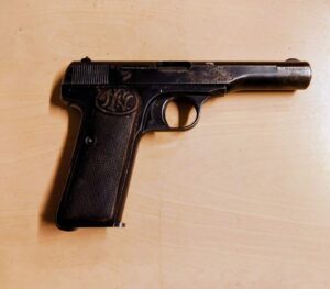FN 7,65 Taskuase!