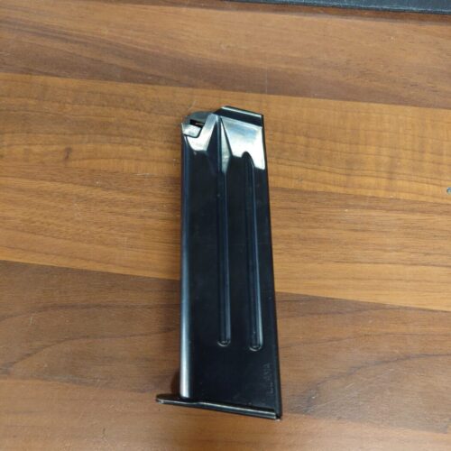 Llama pistoolin lipas 9mm