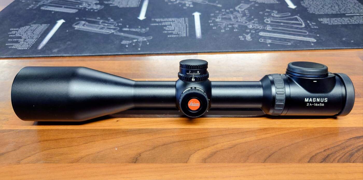 Leica Magnus 2,4-16x56 4a kiskolla | 1000088234 Leica Magnus 2,4-16x56 4a kiskolla