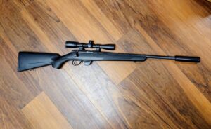 Tikka T1x .22LR + Hawken 4x32 kiikaritähtäin